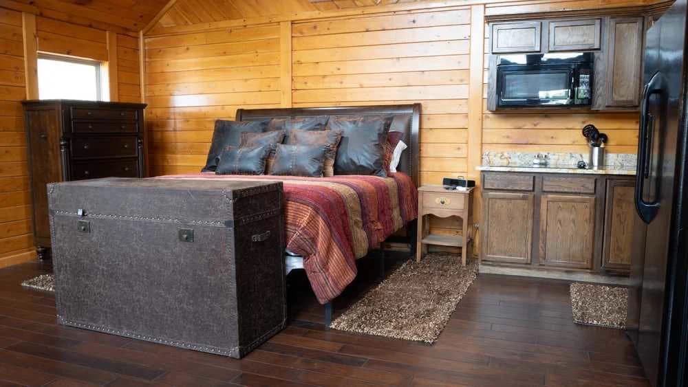 Lakehouse cabin bedroom